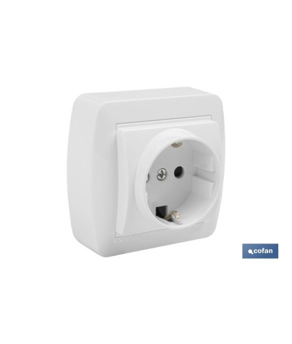 Base Bipolar de superficie | Modelo Atlantis | Color blanco | 16 A - 250 V | L-N