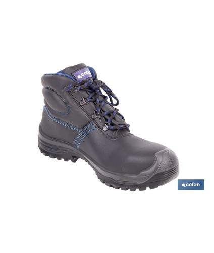 Bota de Piel | Color Negro | Seguridad S3 | Modelo Iskur | Puntera de Carbono Light